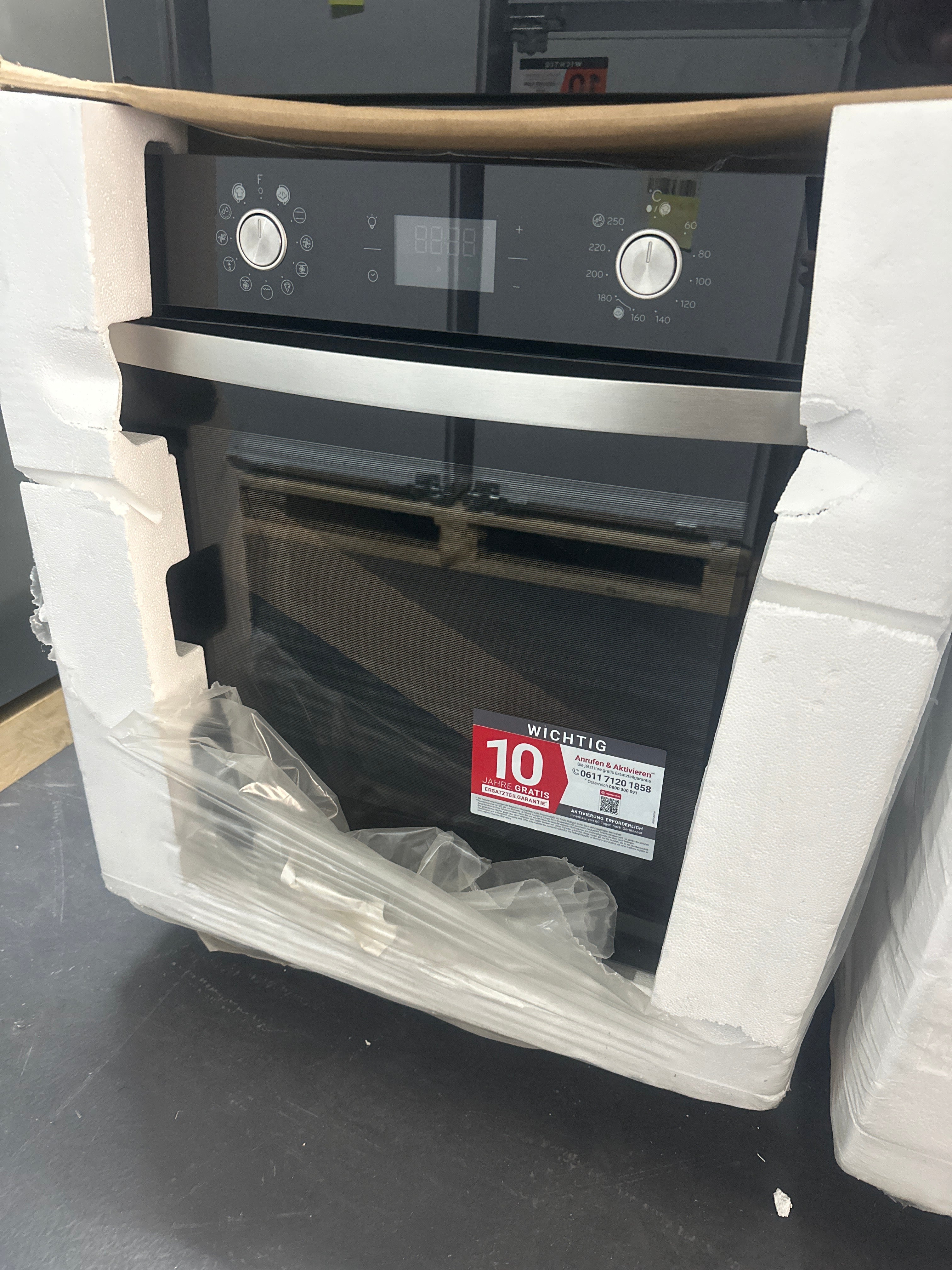 Forno Elétrico Encastrável Privileg PBWK3 JH8S BLG 71L A+ Vapor