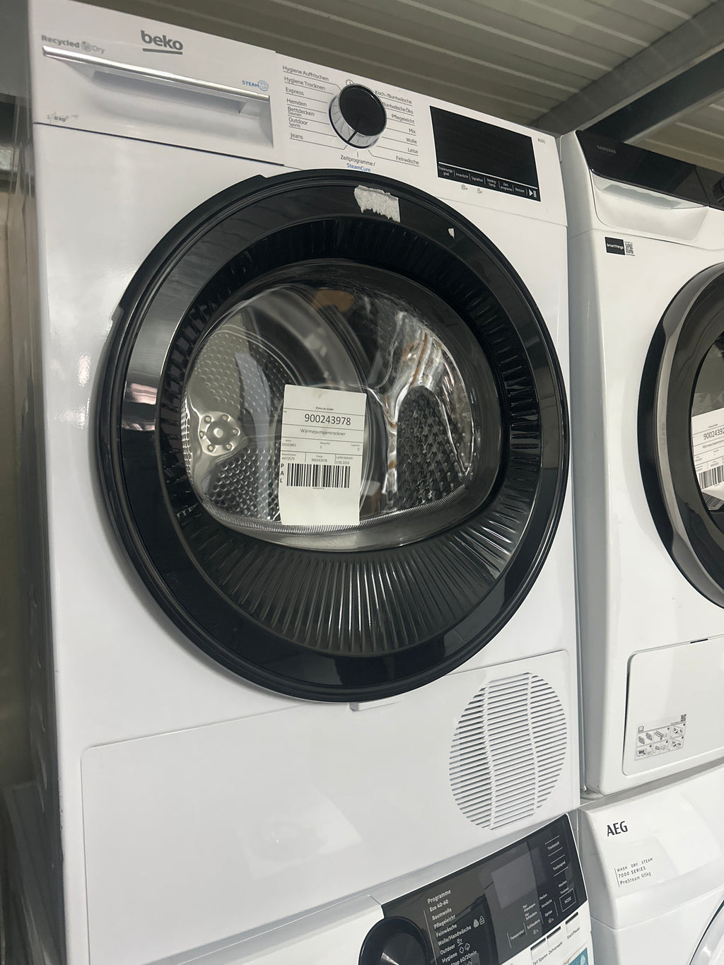 Beko B3TO82C9W